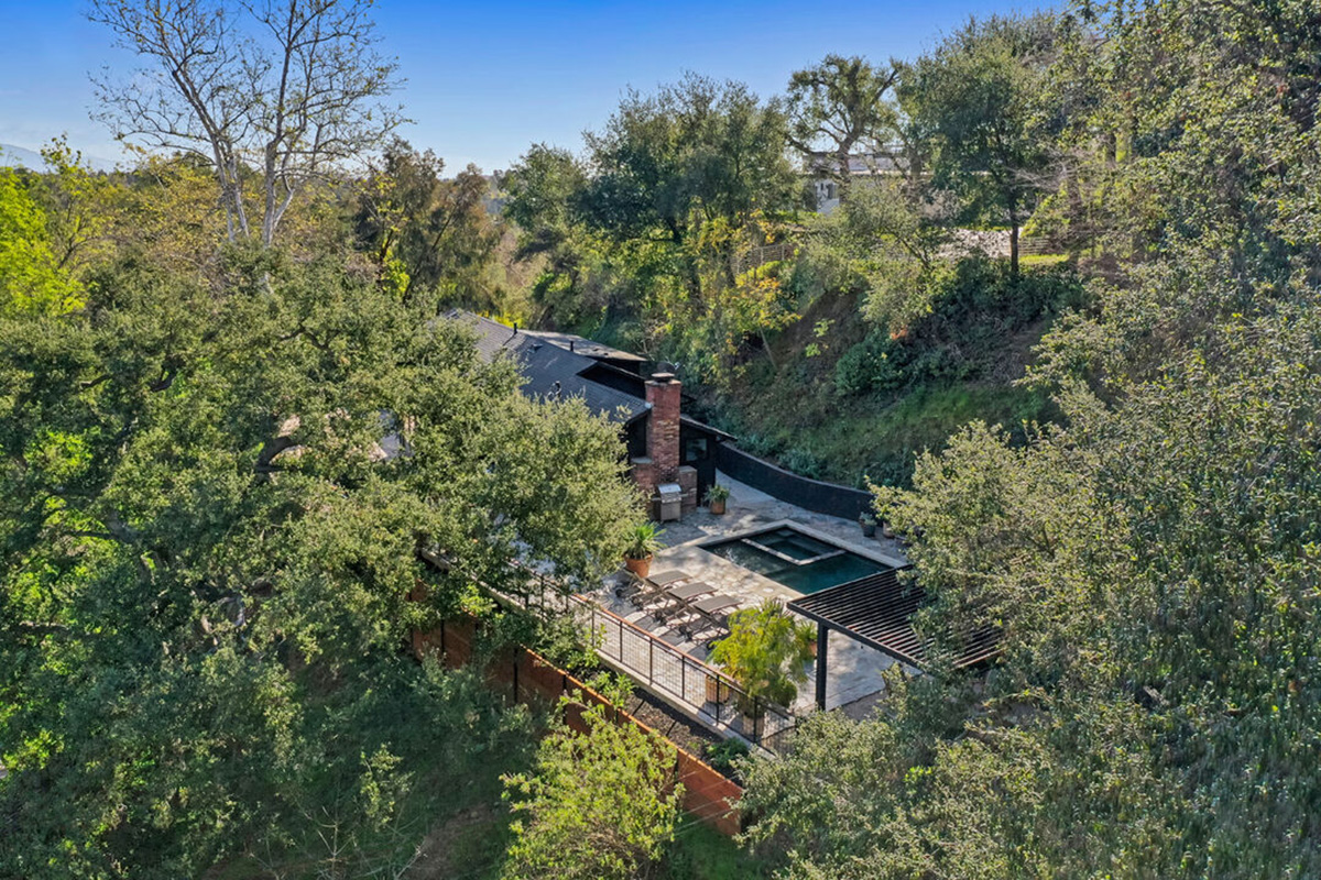 Otherwind California - Heatherside - From Above