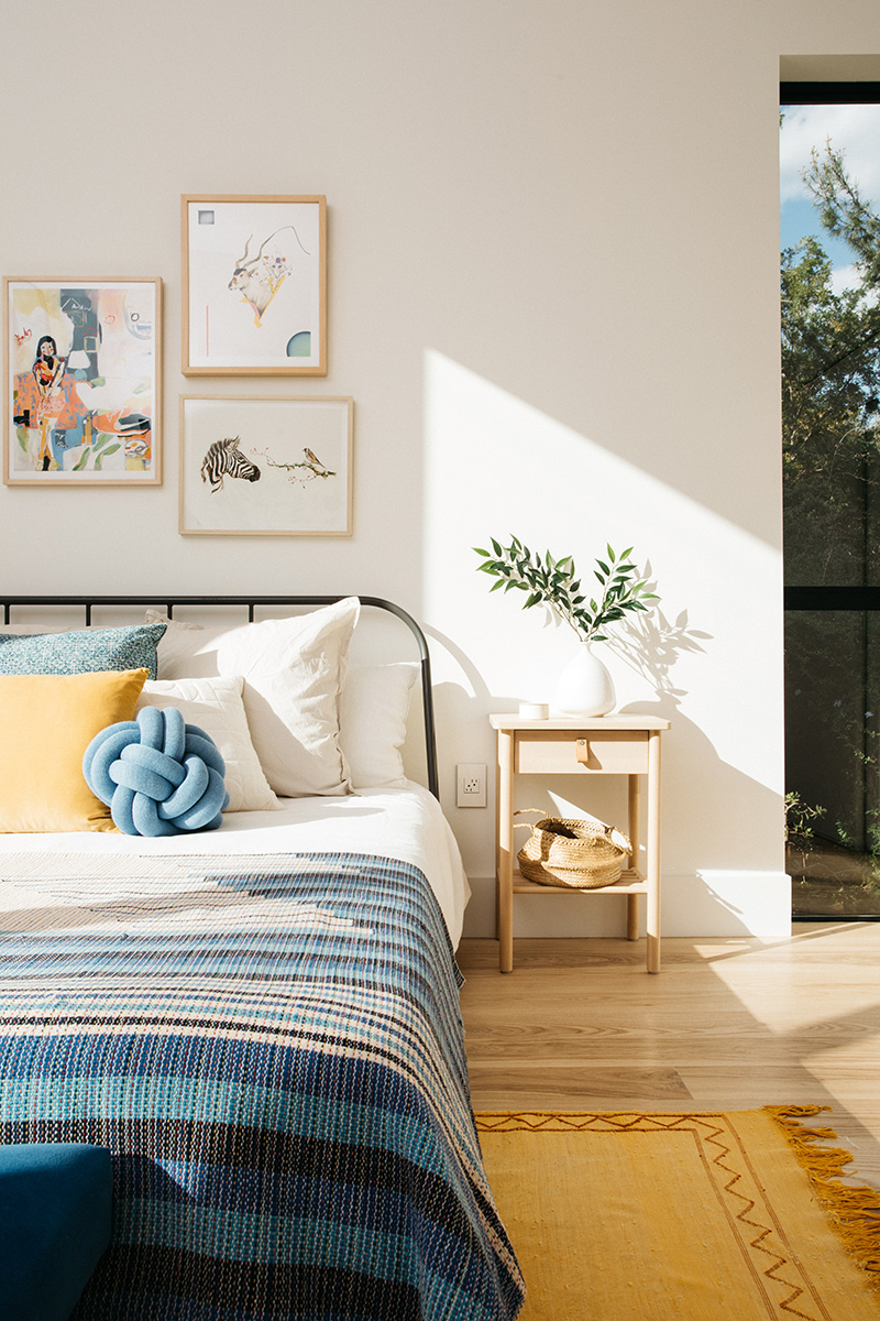 Otherwind California - Vestal - Bedroom