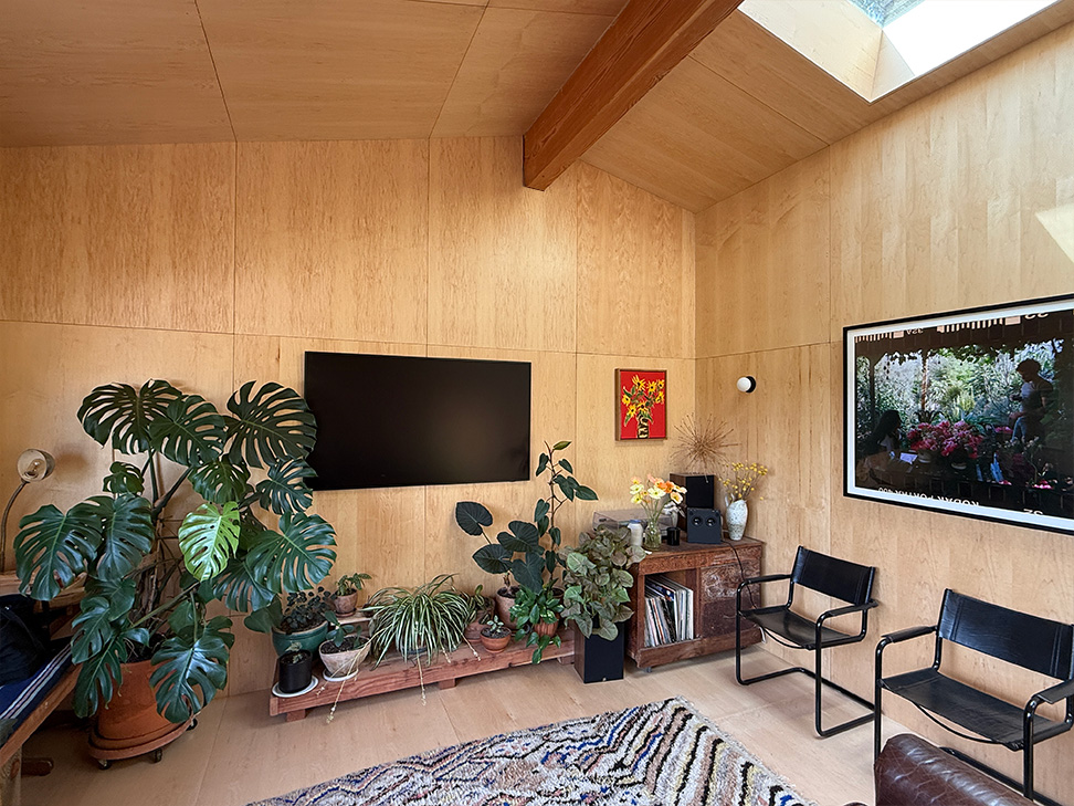 Otherwind California - Lake View